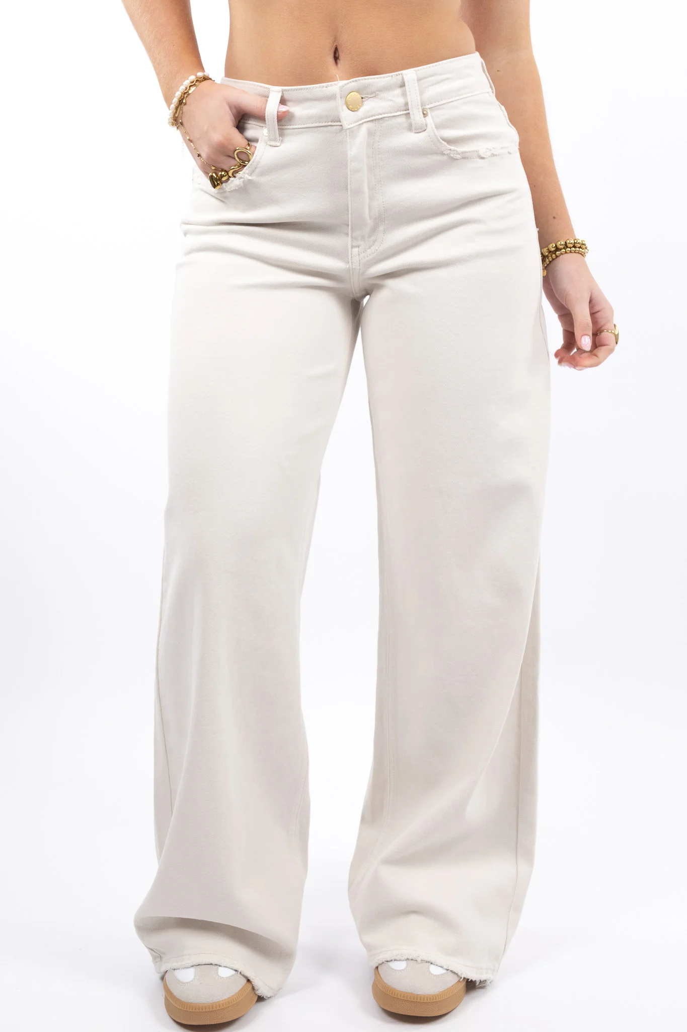 Baggy Fit Wide Leg Jeans - Image 12