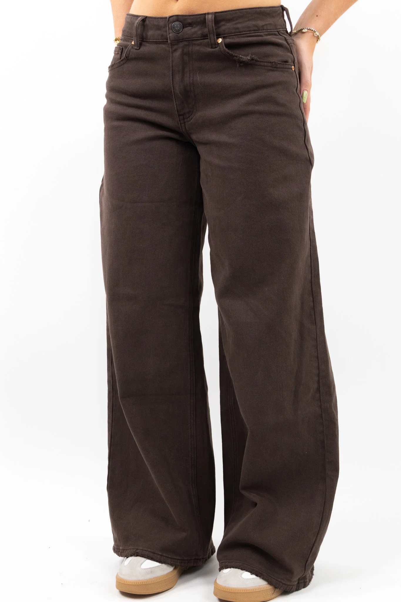 Baggy Fit Wide Leg Jeans - Image 38