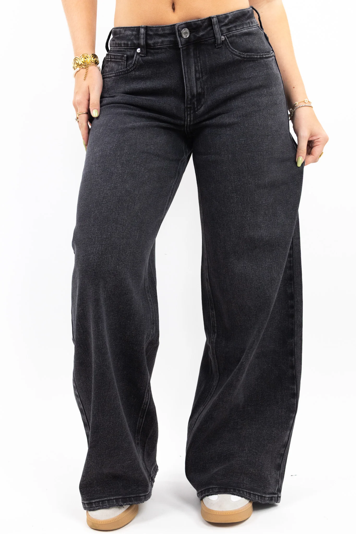 Baggy Fit Wide Leg Jeans - Image 41