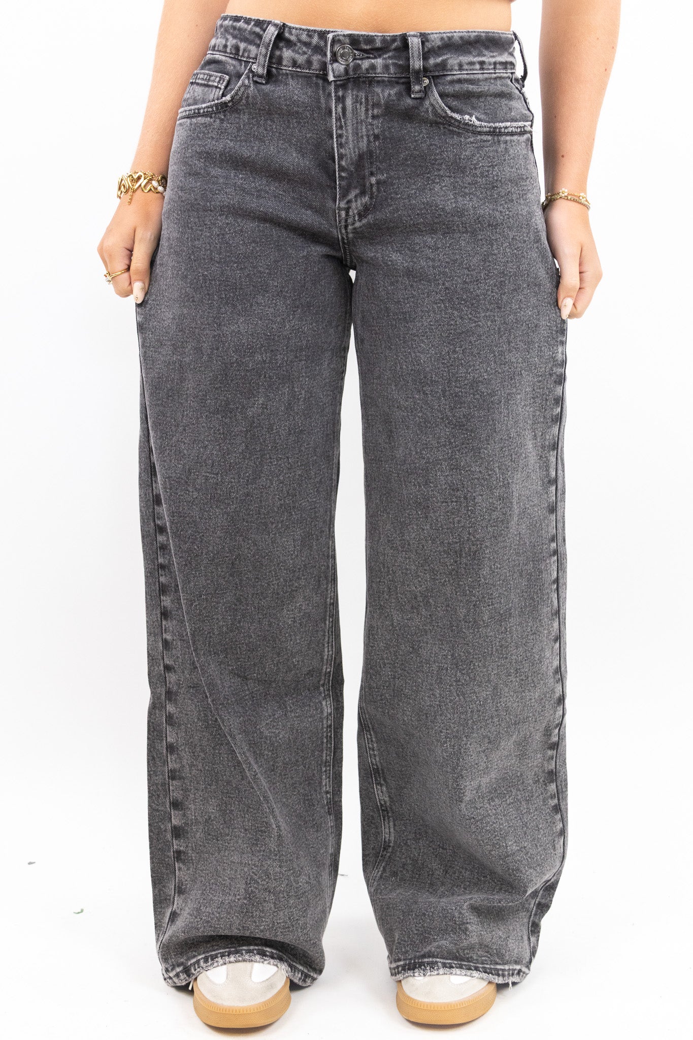Baggy Fit Wide Leg Jeans - Image 46