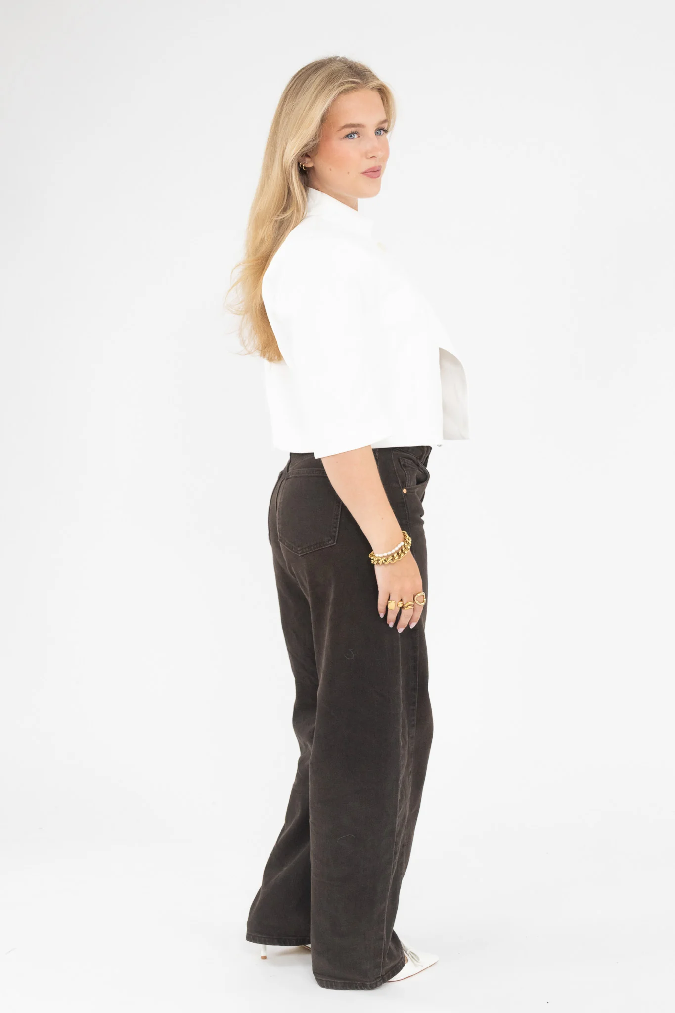 Belle Cropped Blazer - Image 3