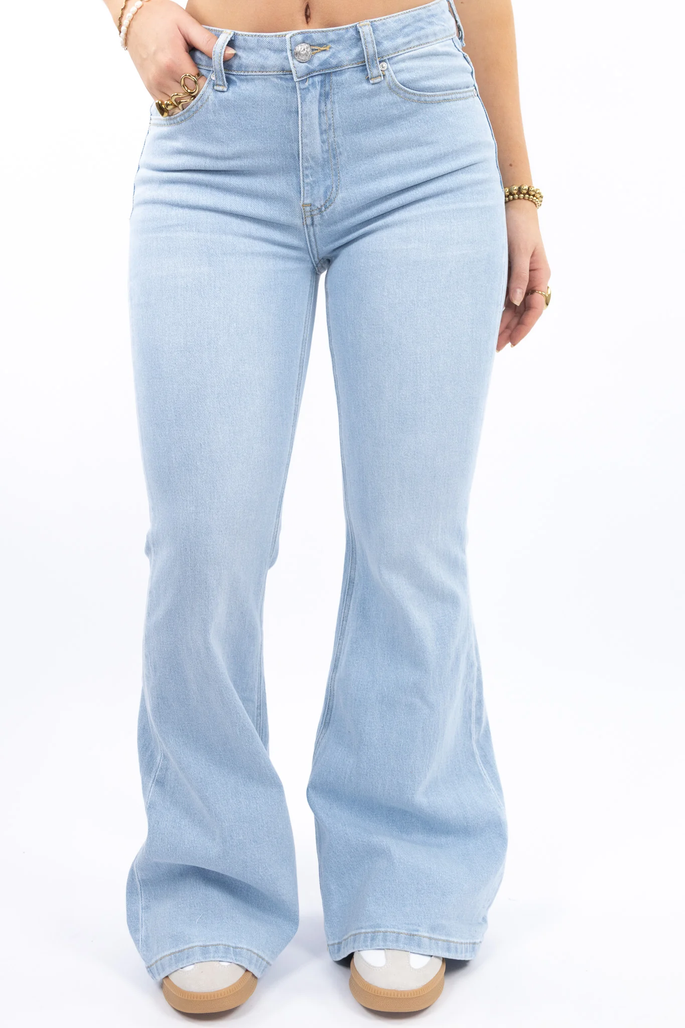 Bobby Flared Jeans - Image 8