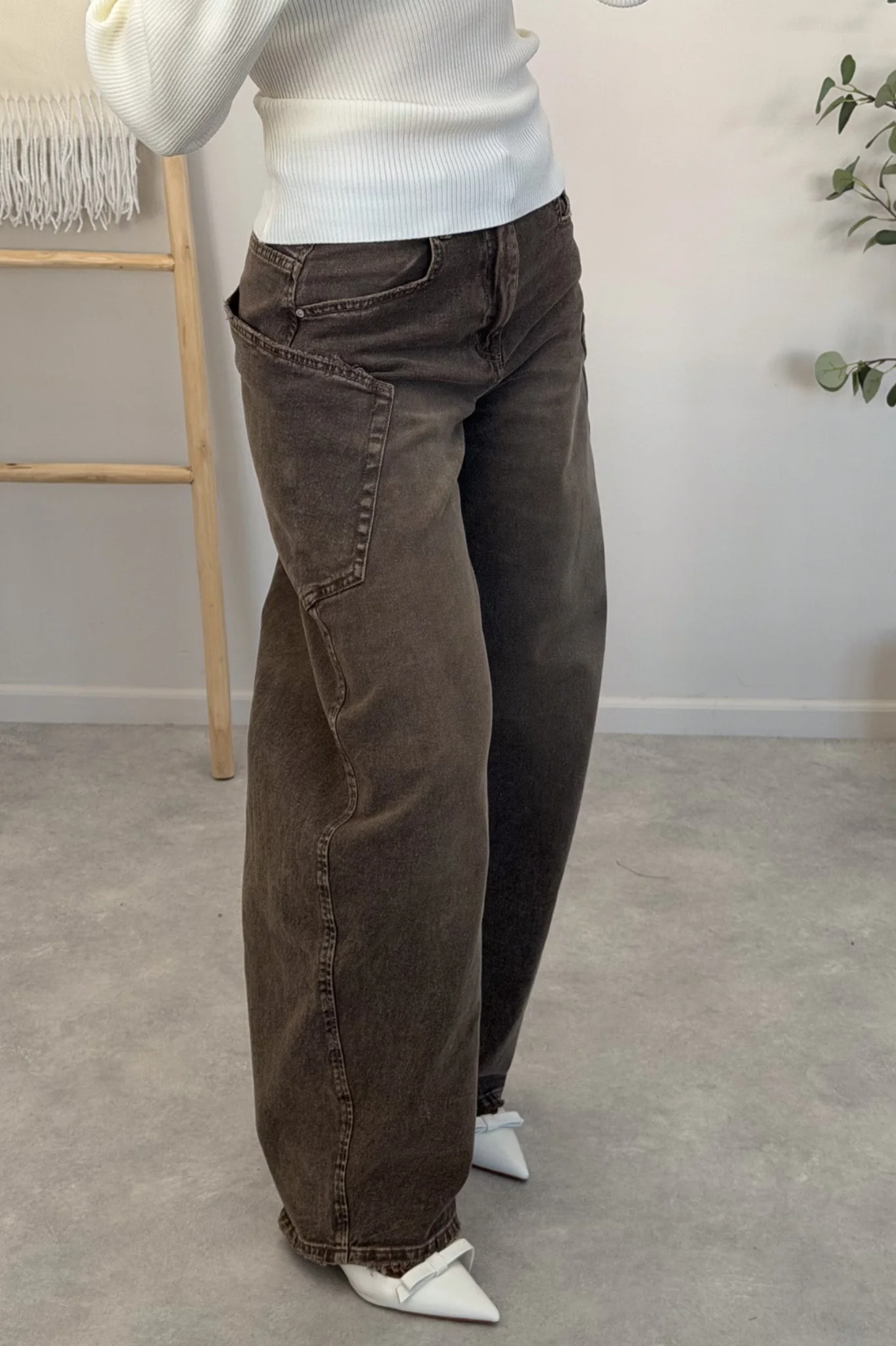 Brooklyn Cargo Balloon Jeans - Image 24
