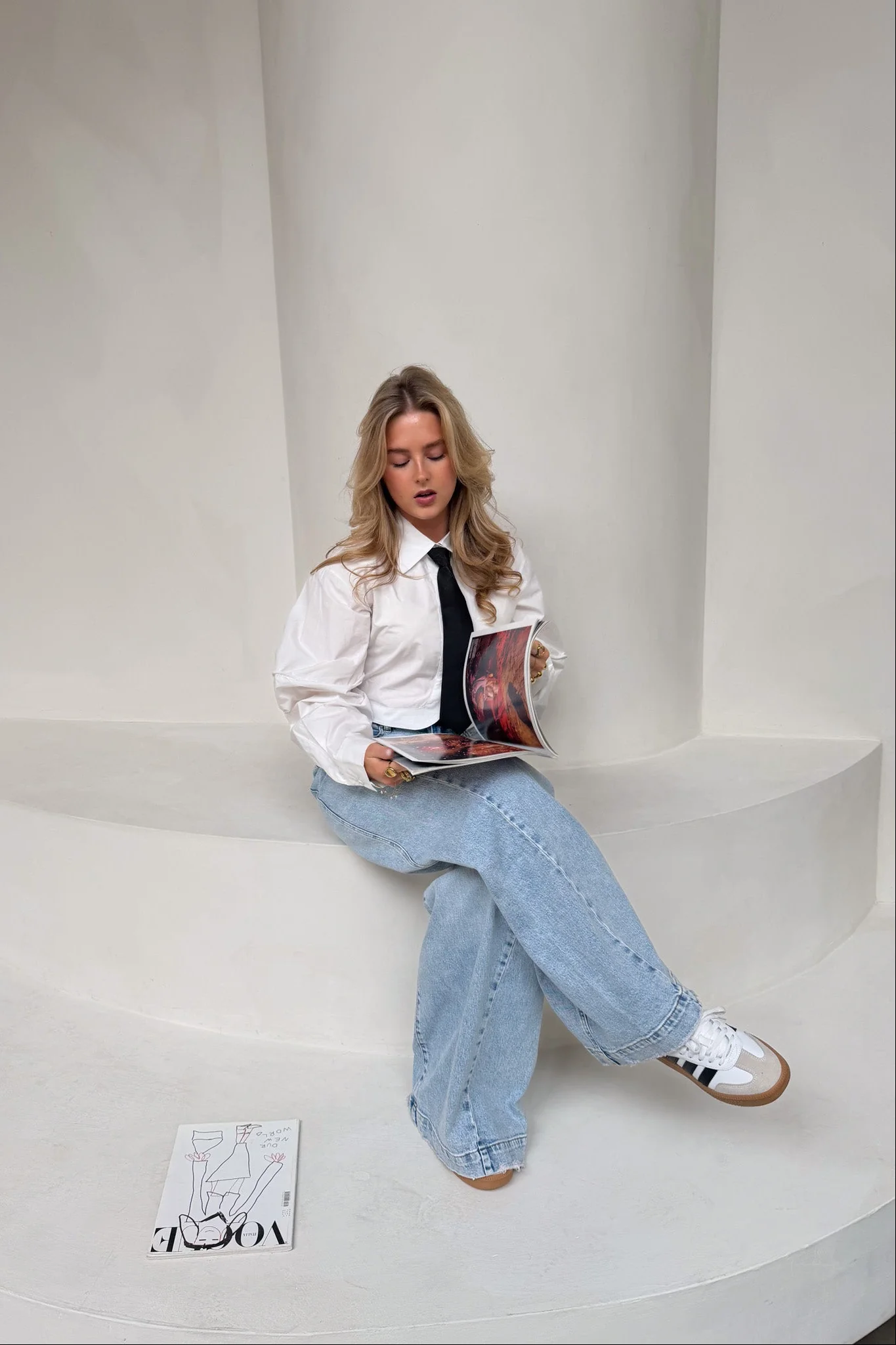 Chic Office Cropped Shirt - Image 4