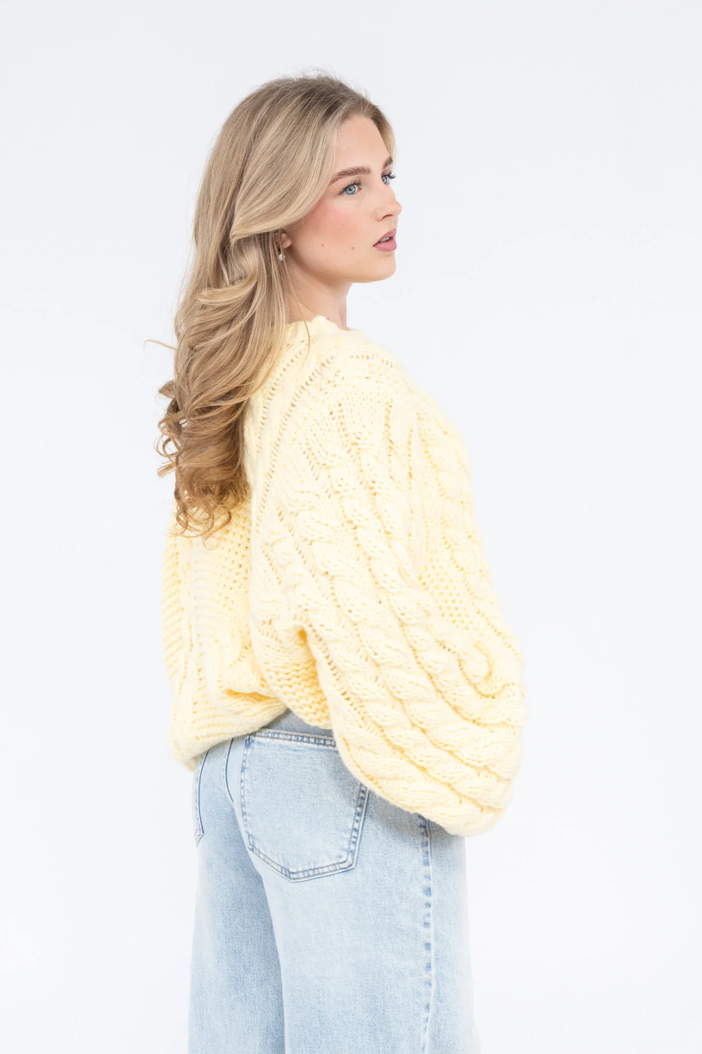 Cozy Cable Knit Sweater - Image 4