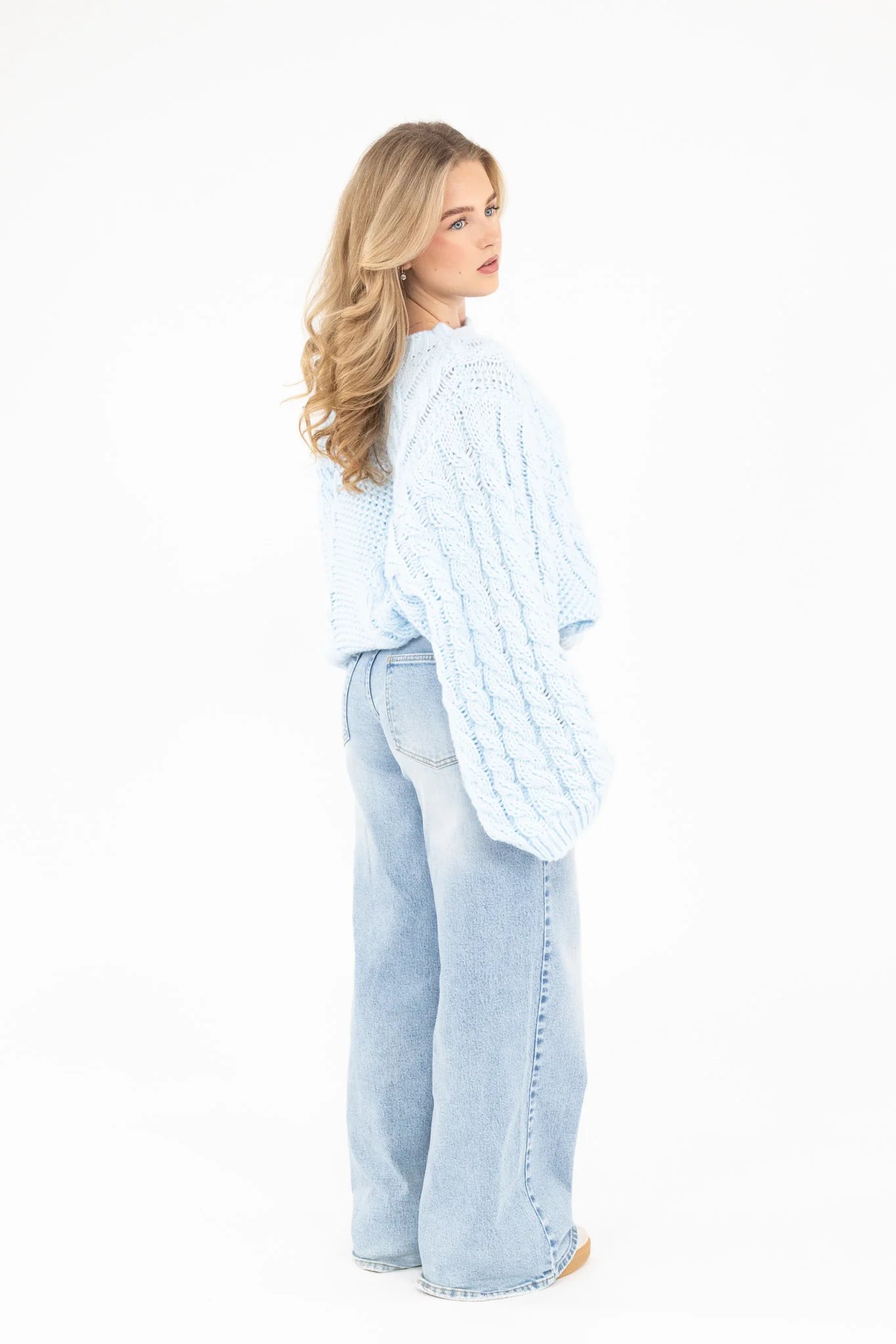 Cozy Cable Knit Sweater - Image 7