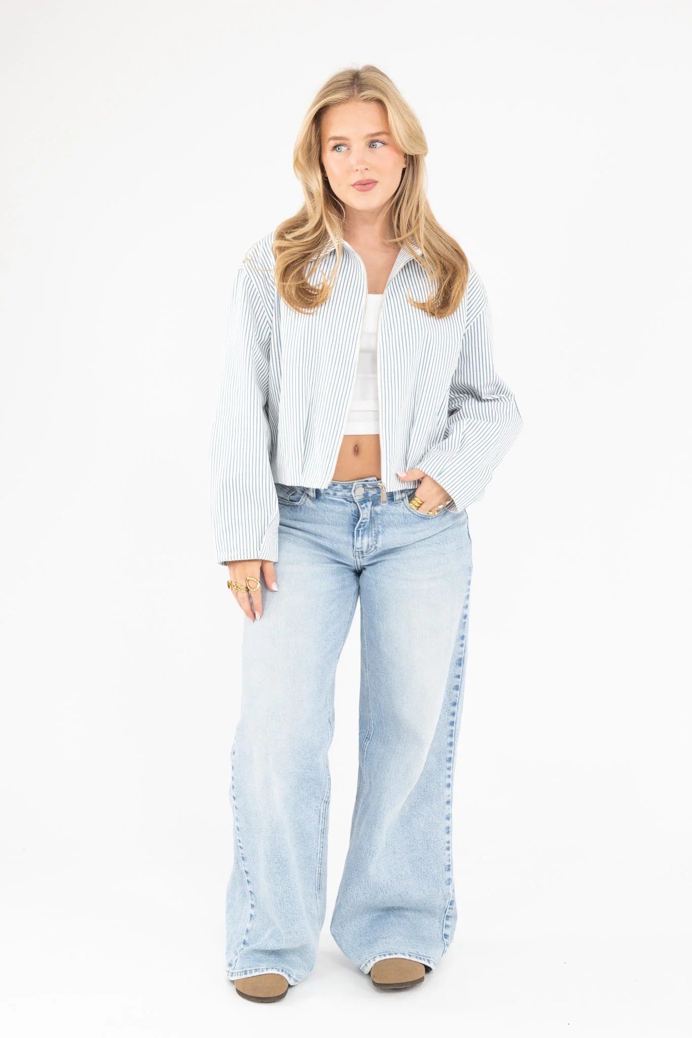 Cropped Stripe Jacket - Image 3