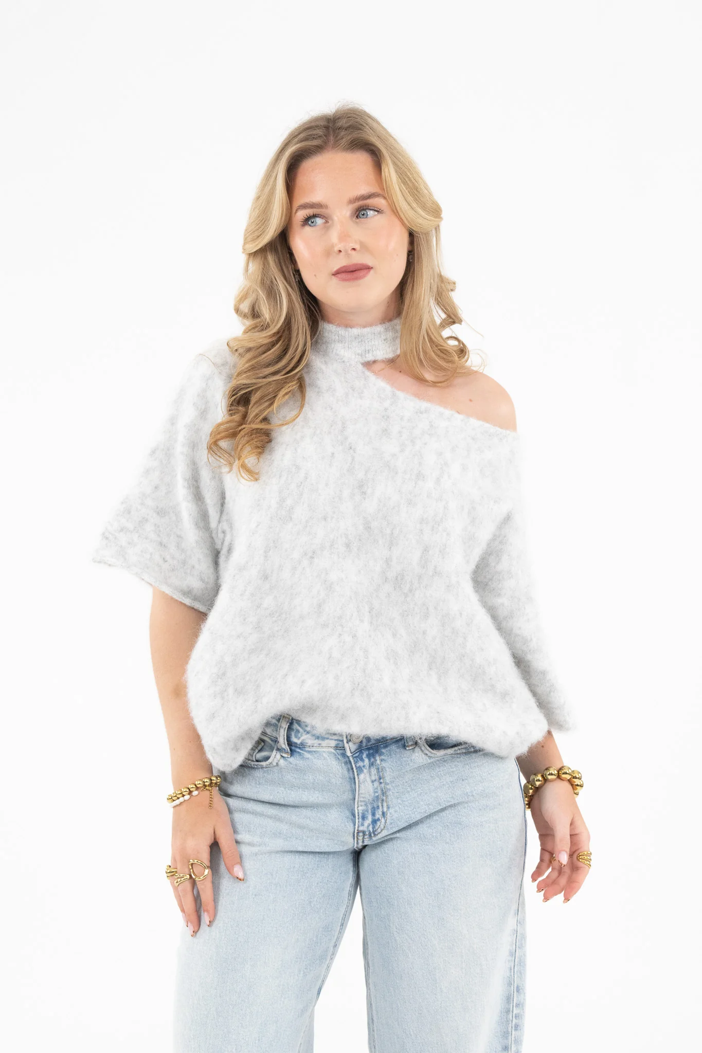 Cut Out Shoulder Knit - Image 13