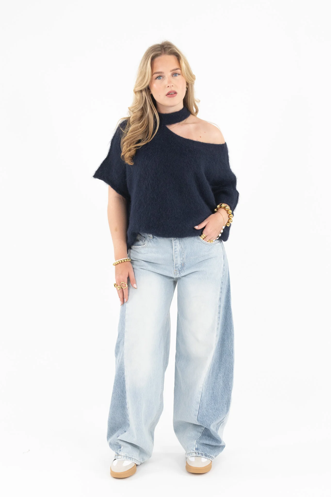Cut Out Shoulder Knit - Image 16