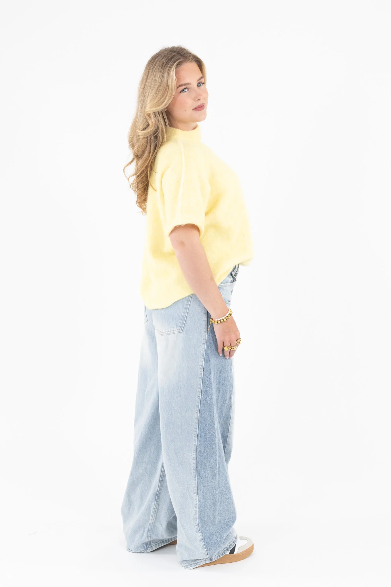 Cut Out Shoulder Knit - Image 21