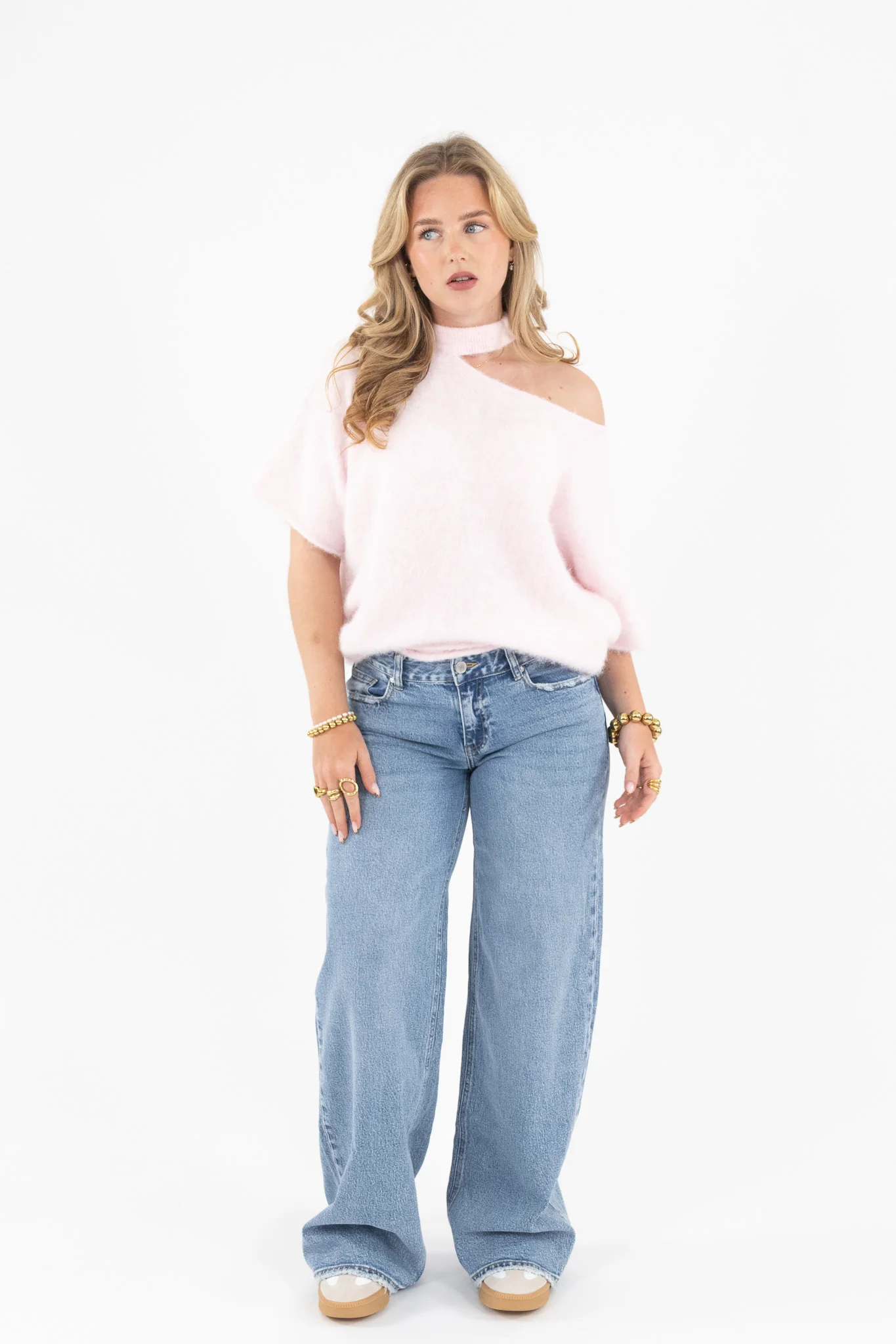 Cut Out Shoulder Knit - Image 31