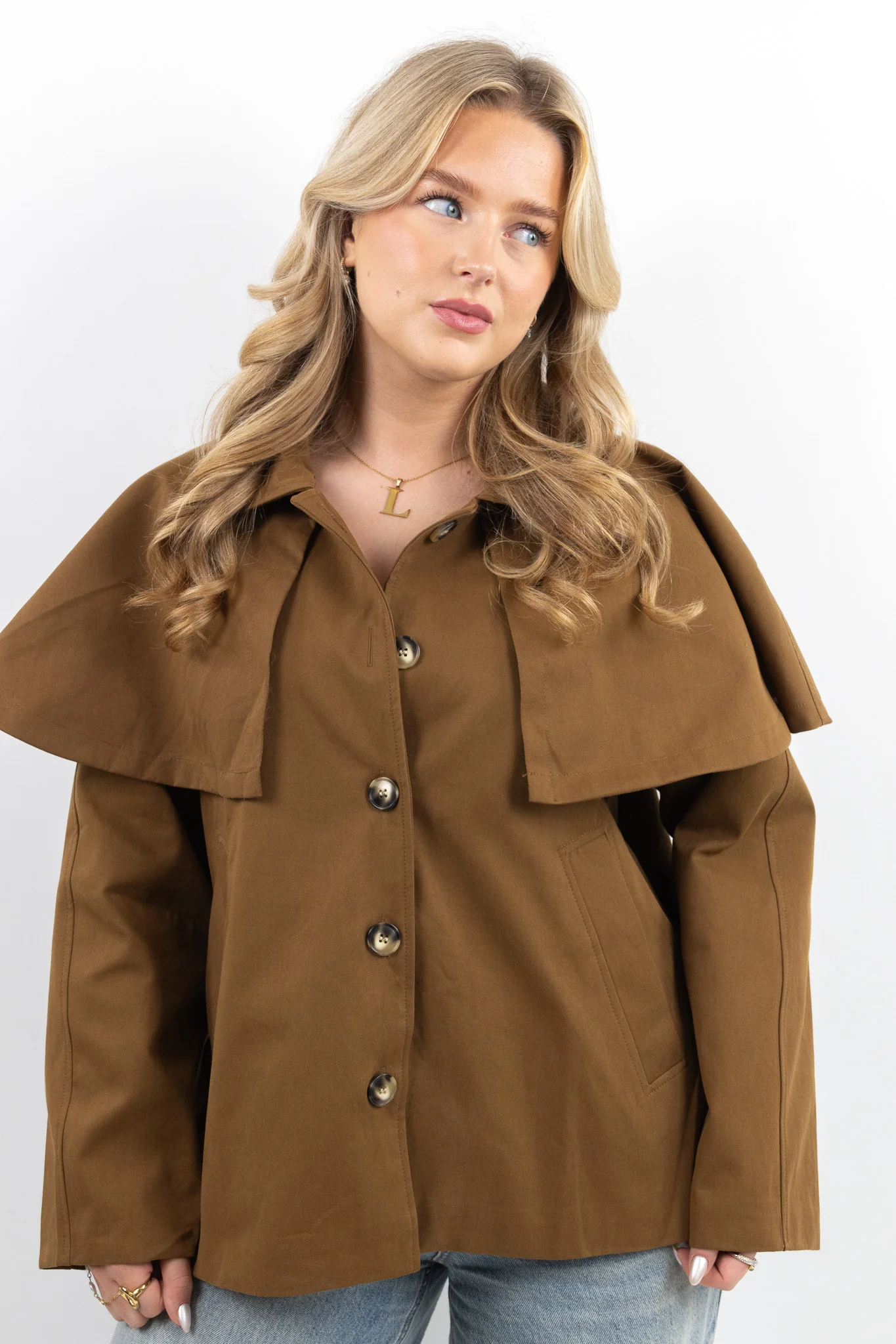 Elegant Cape Trench - Image 9