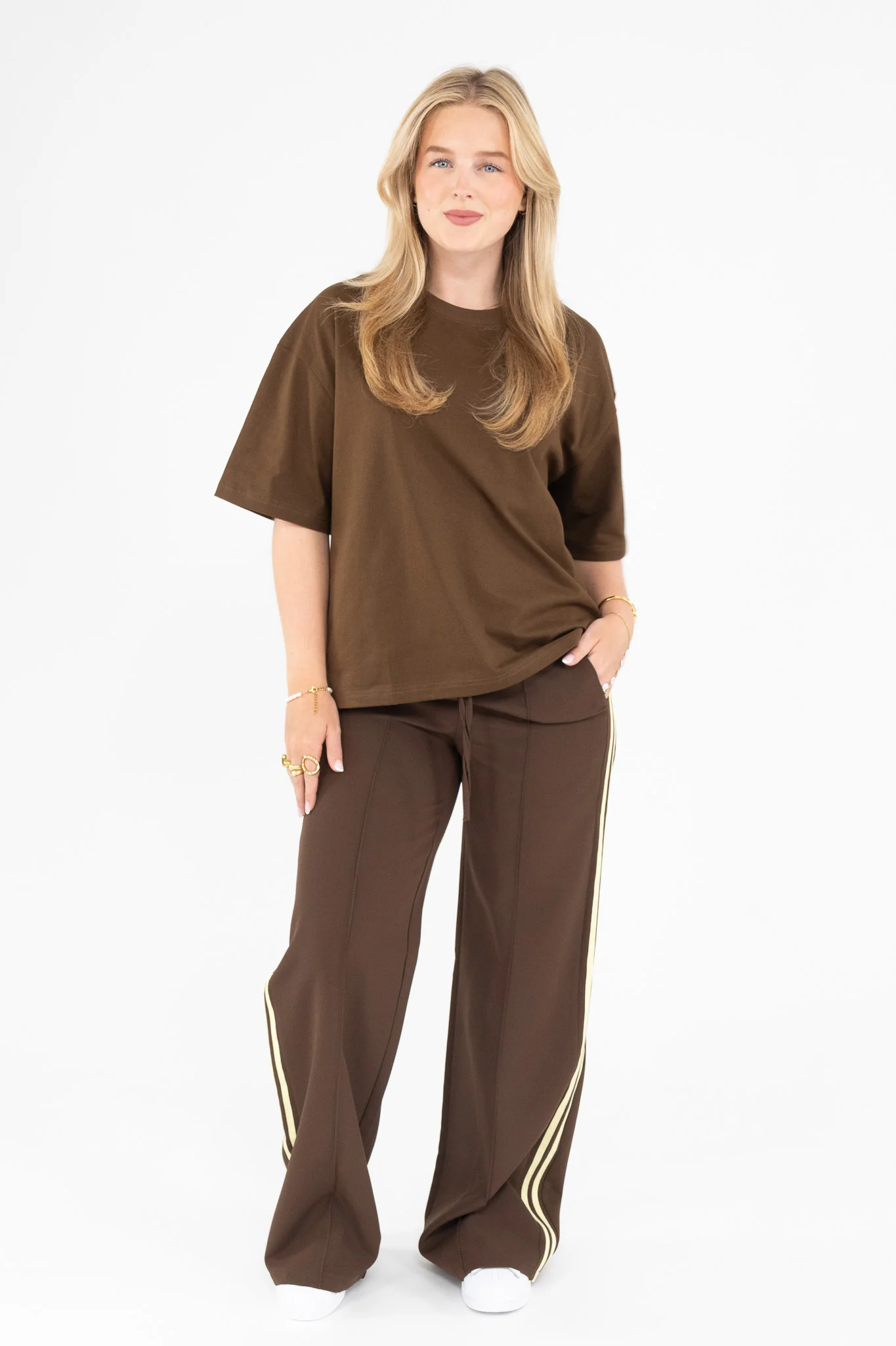Élise Basic Tee - Image 8