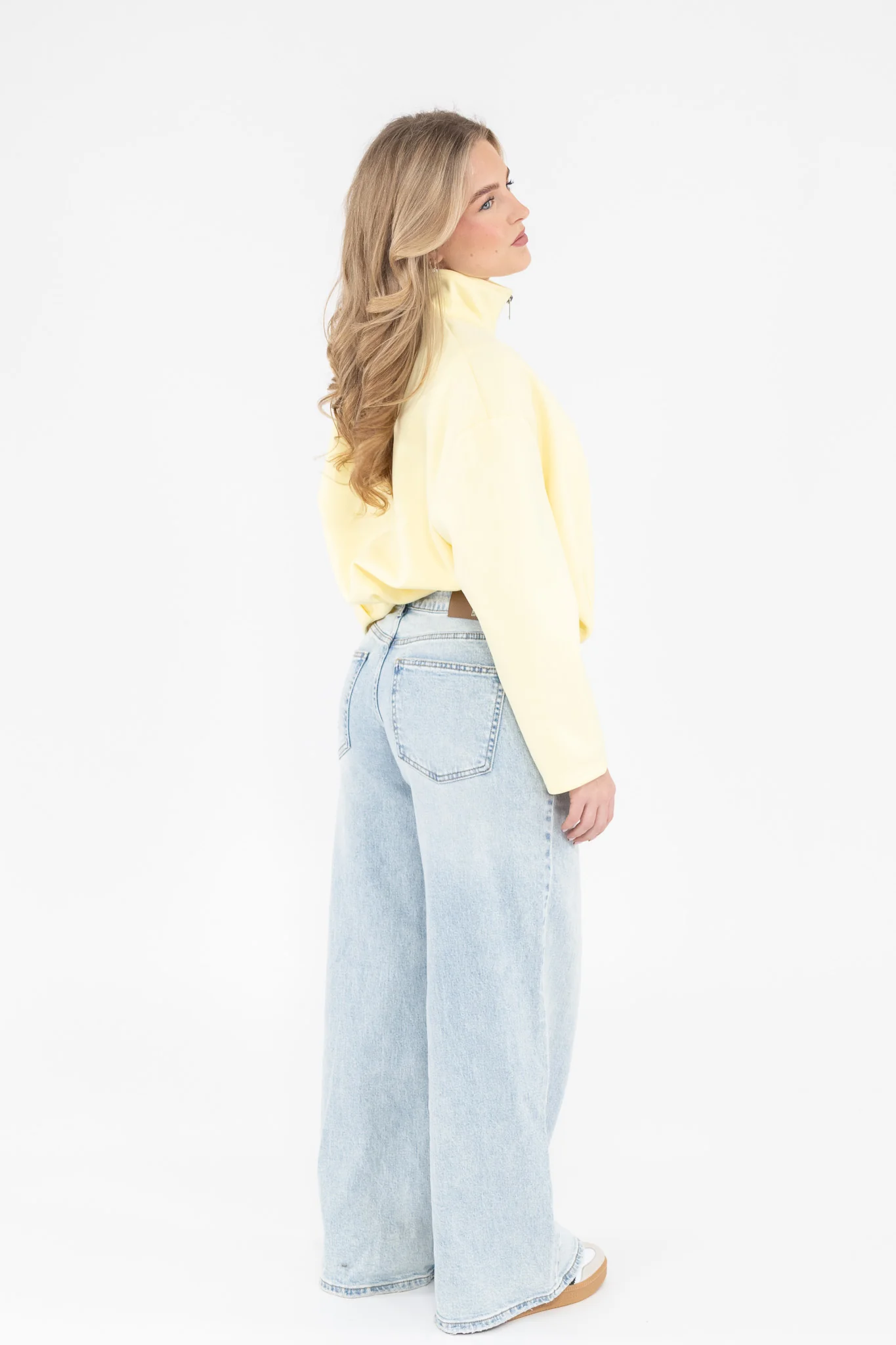 Essential zip vest - Image 16