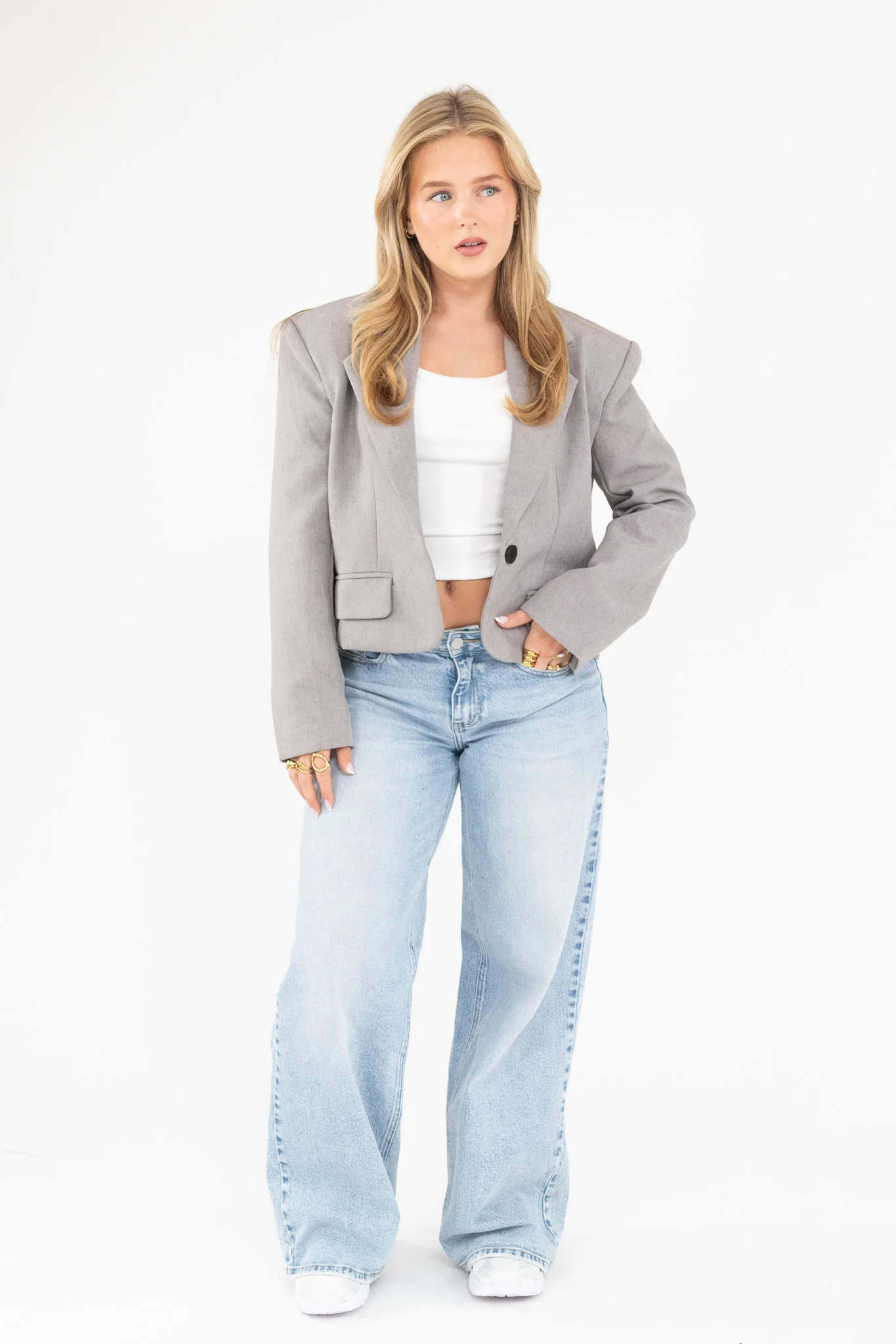 Everyday Cropped Blazer - Image 4