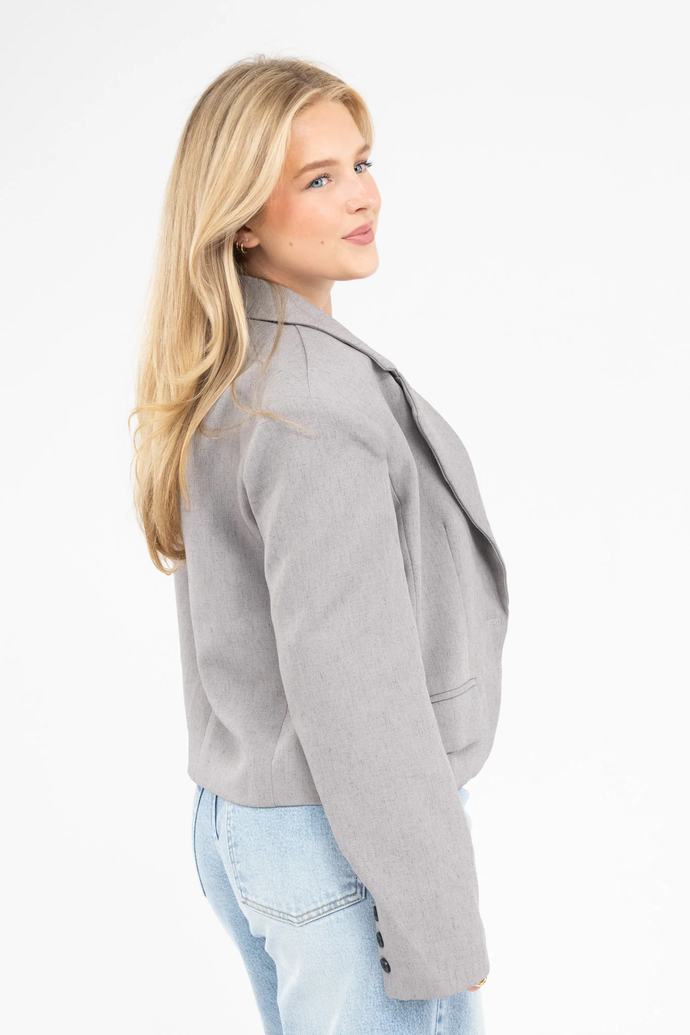 Everyday Cropped Blazer - Image 6