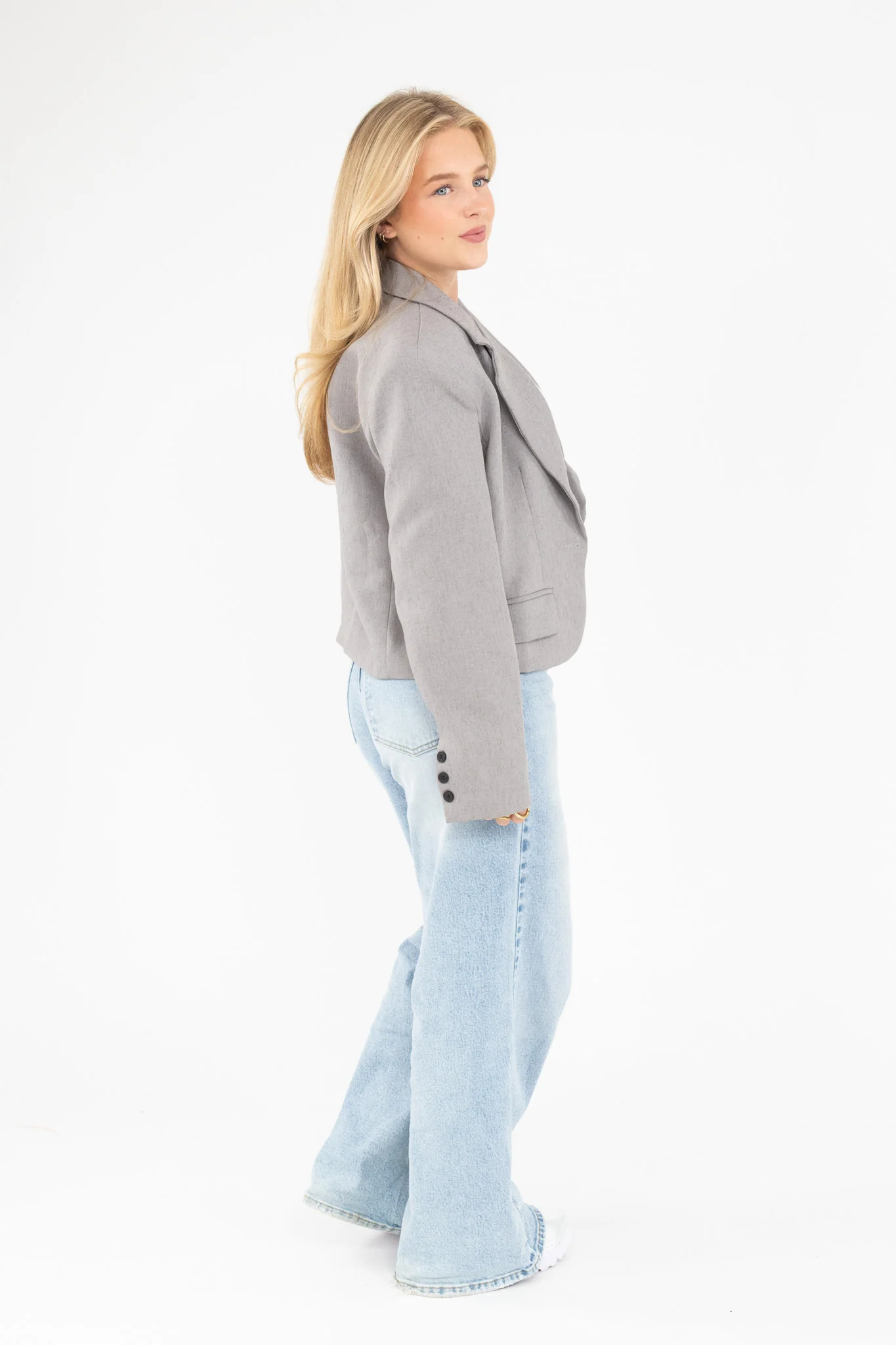 Everyday Cropped Blazer - Image 7
