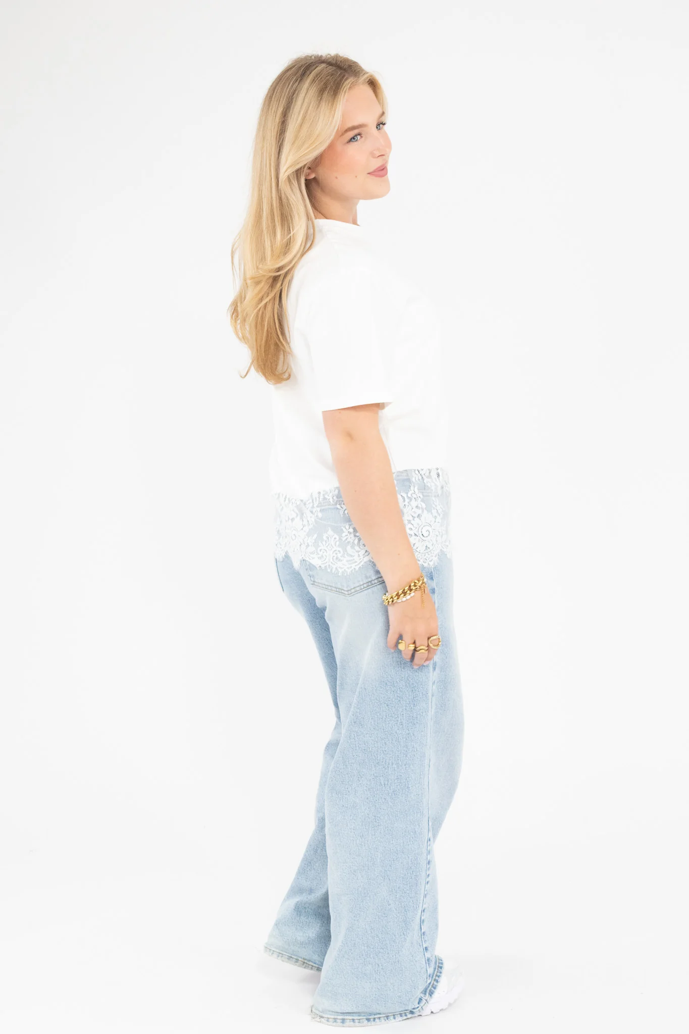 Everyday Lace Tee - Image 12