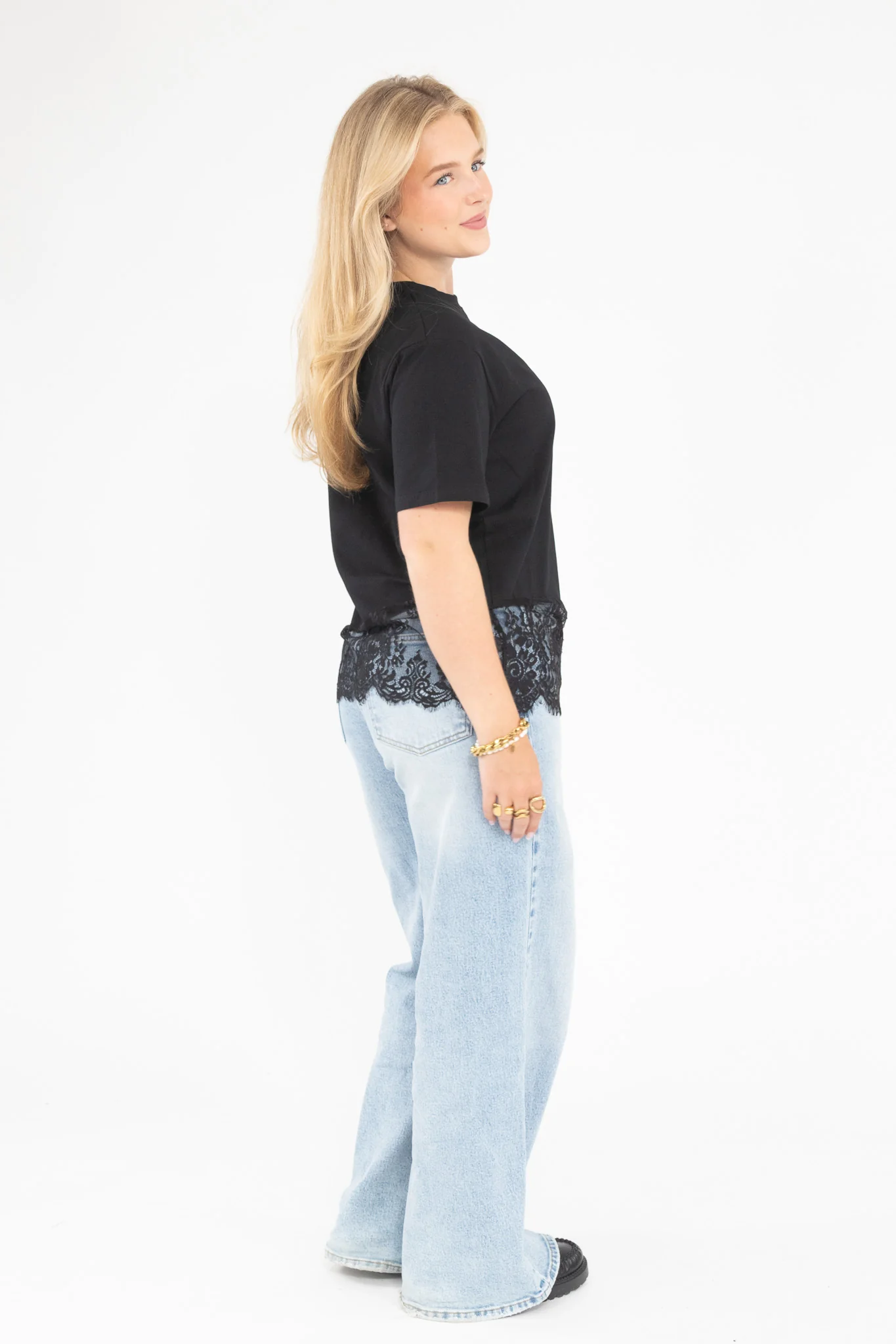 Everyday Lace Tee - Image 9