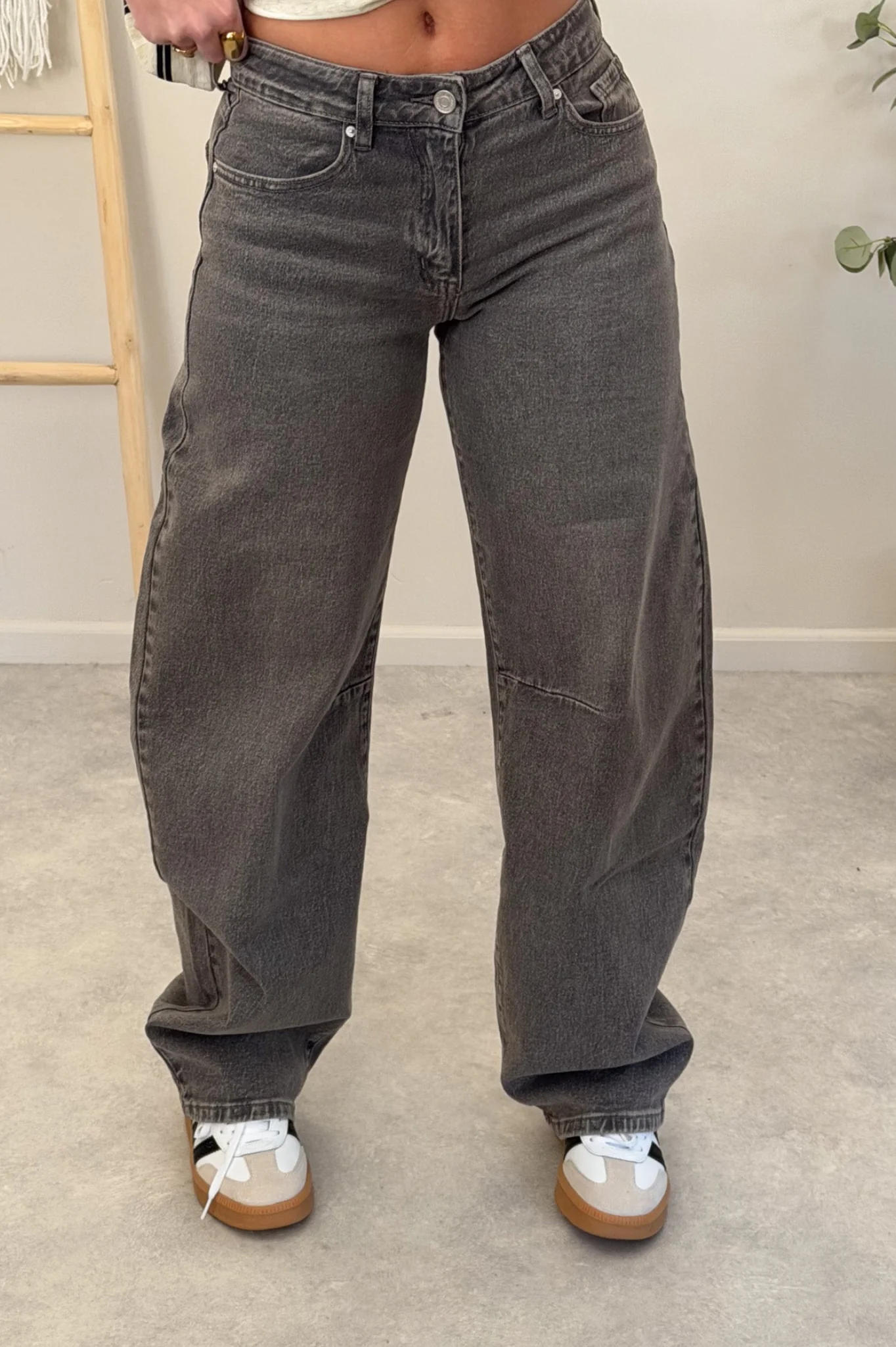 Gaia balloon jeans - Image 11