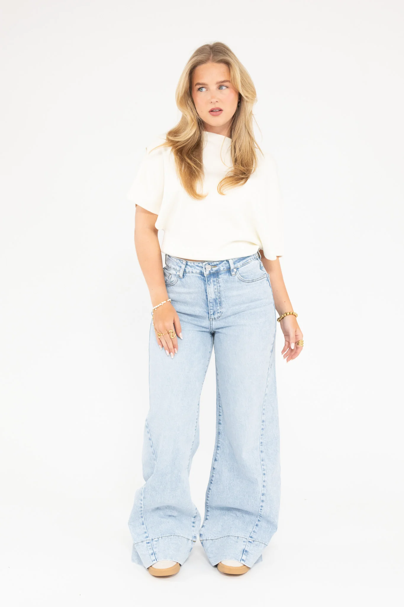 Harper Wide Leg Jeans - Image 4