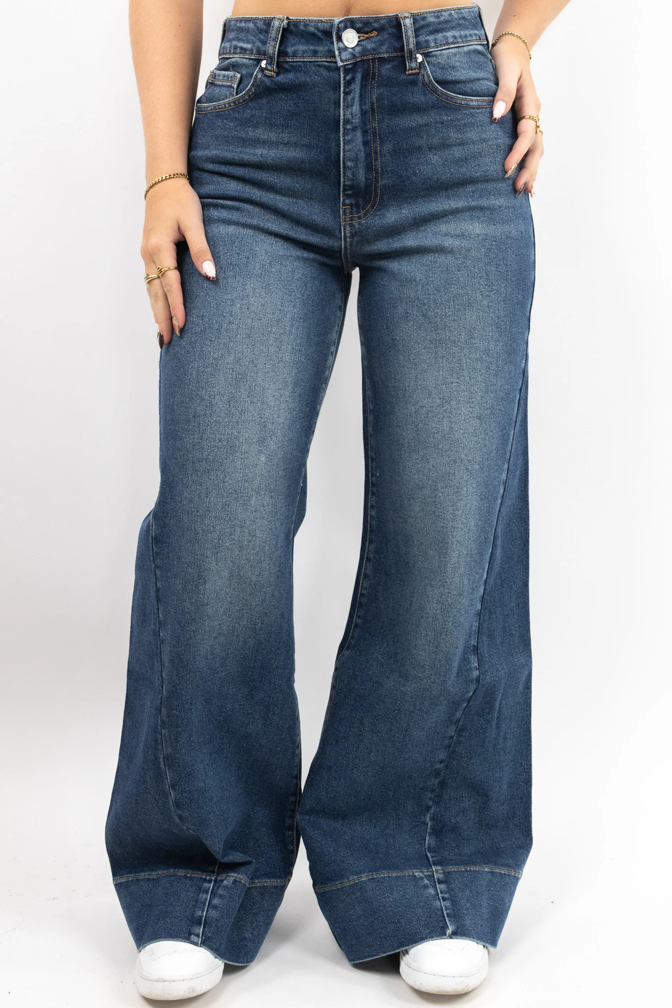 Harper Wide Leg Jeans - Image 9