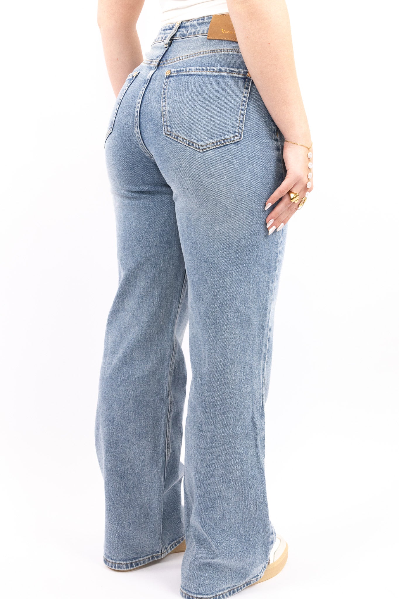 High Waist Wide Leg Jeans - Image 8