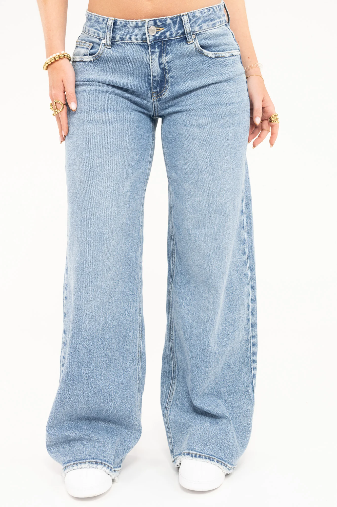 Low Waist Baggy Jeans - Image 6