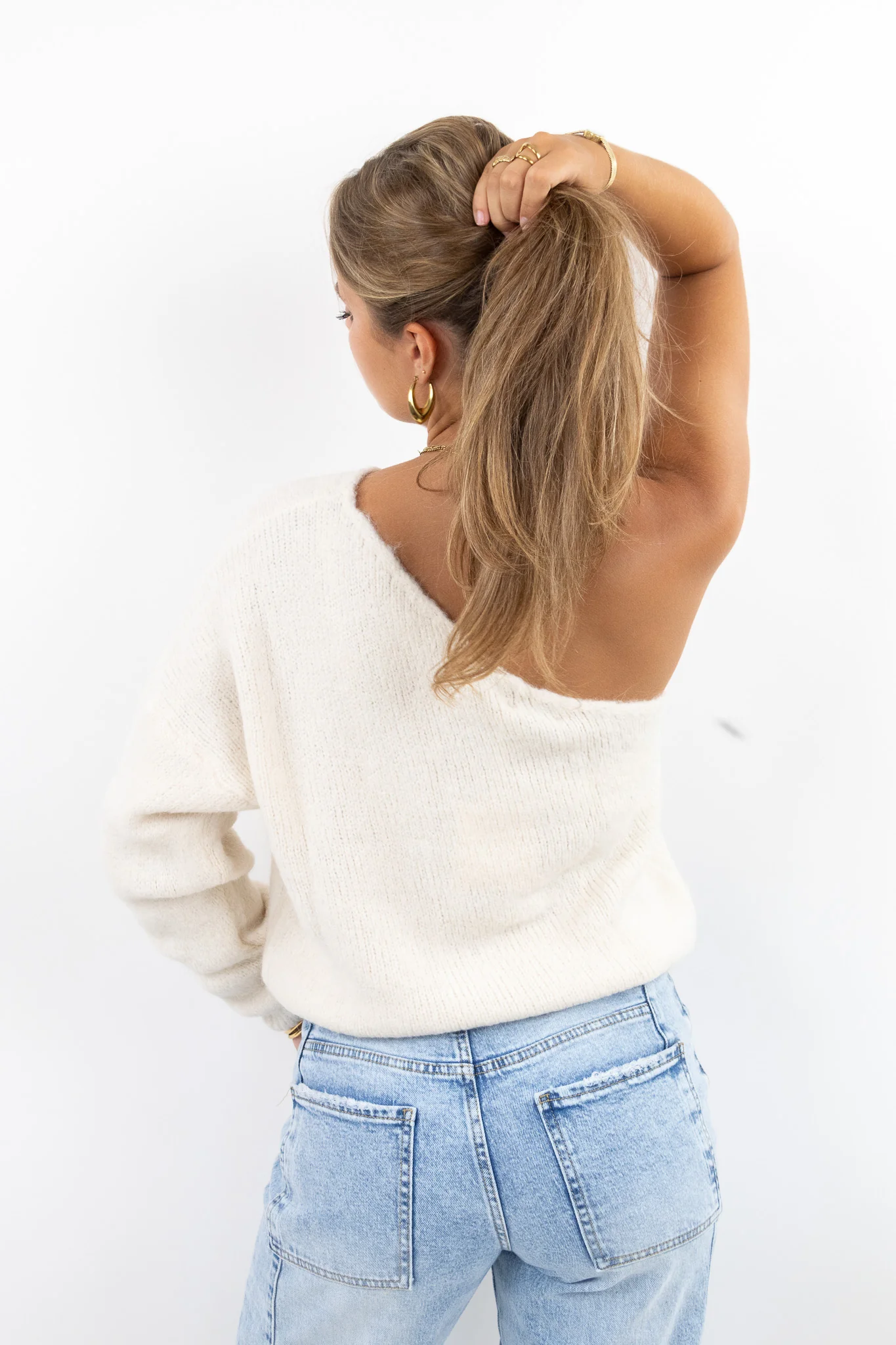 One Shoulder Knit - Image 9