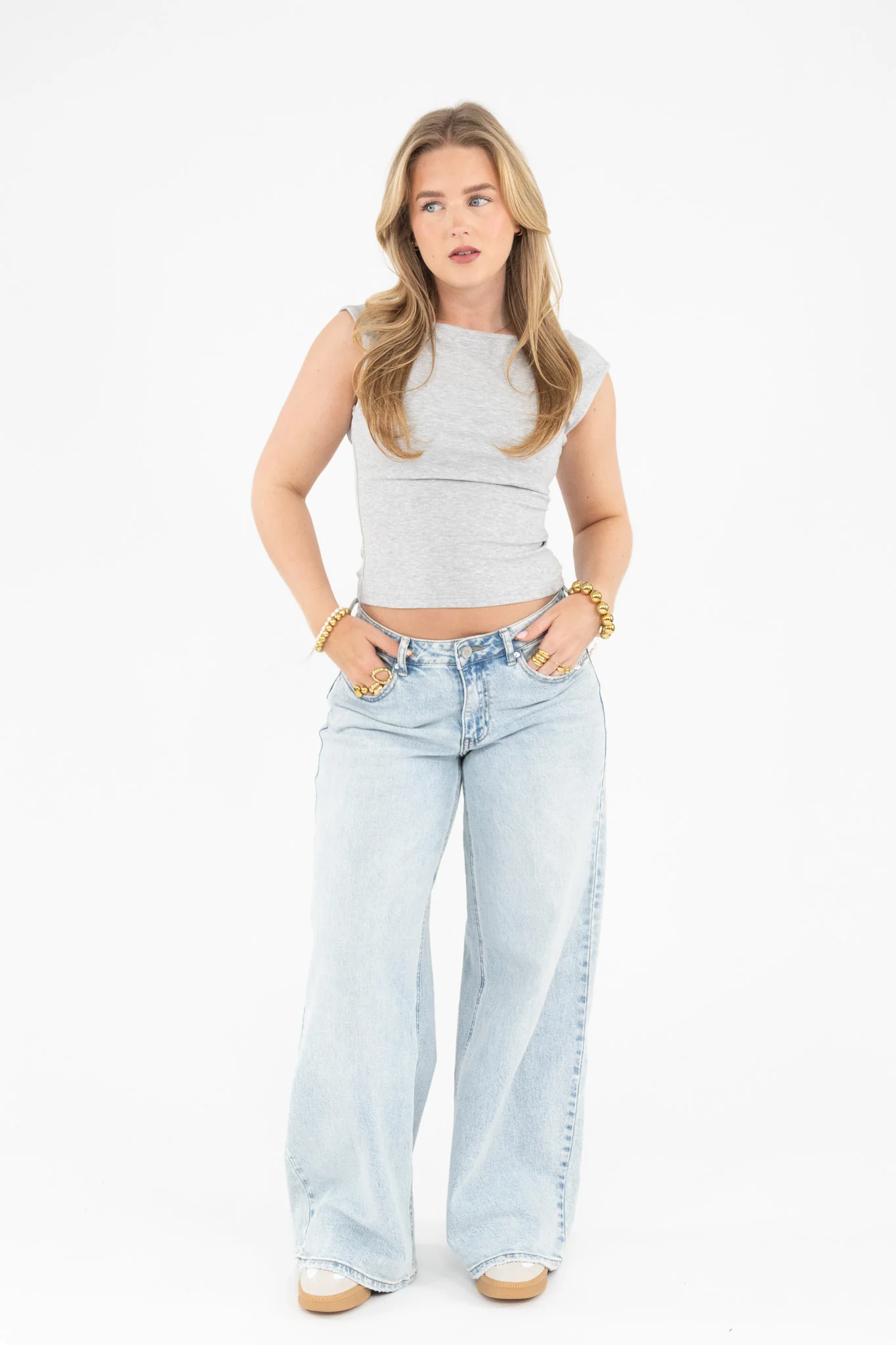 Open Back Fitted Top - Image 15