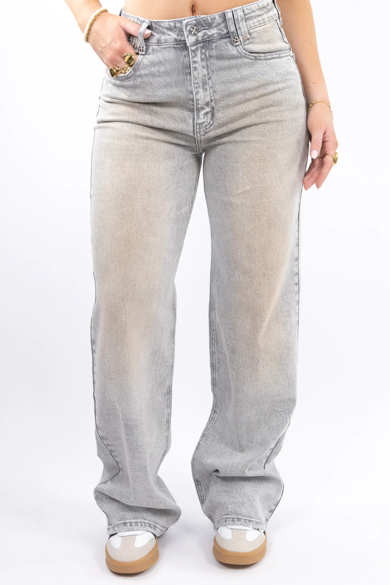 Quinn Vintage Wide Leg Jeans - Image 5