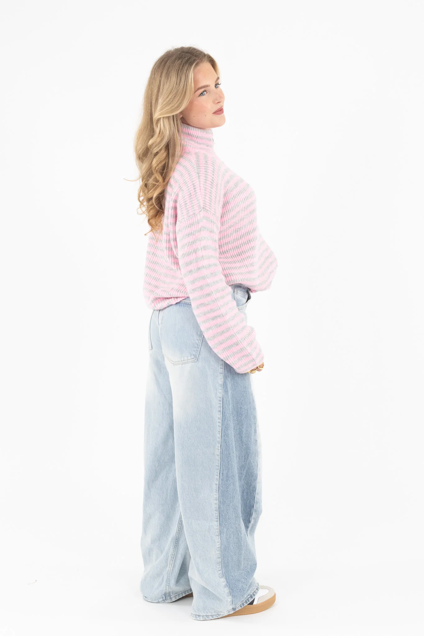 Ribbed Zip Cardigan - Image 10