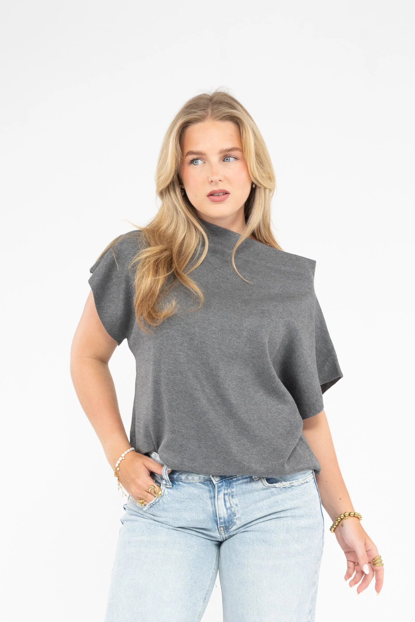 Scandi Minimal Knit - Image 4
