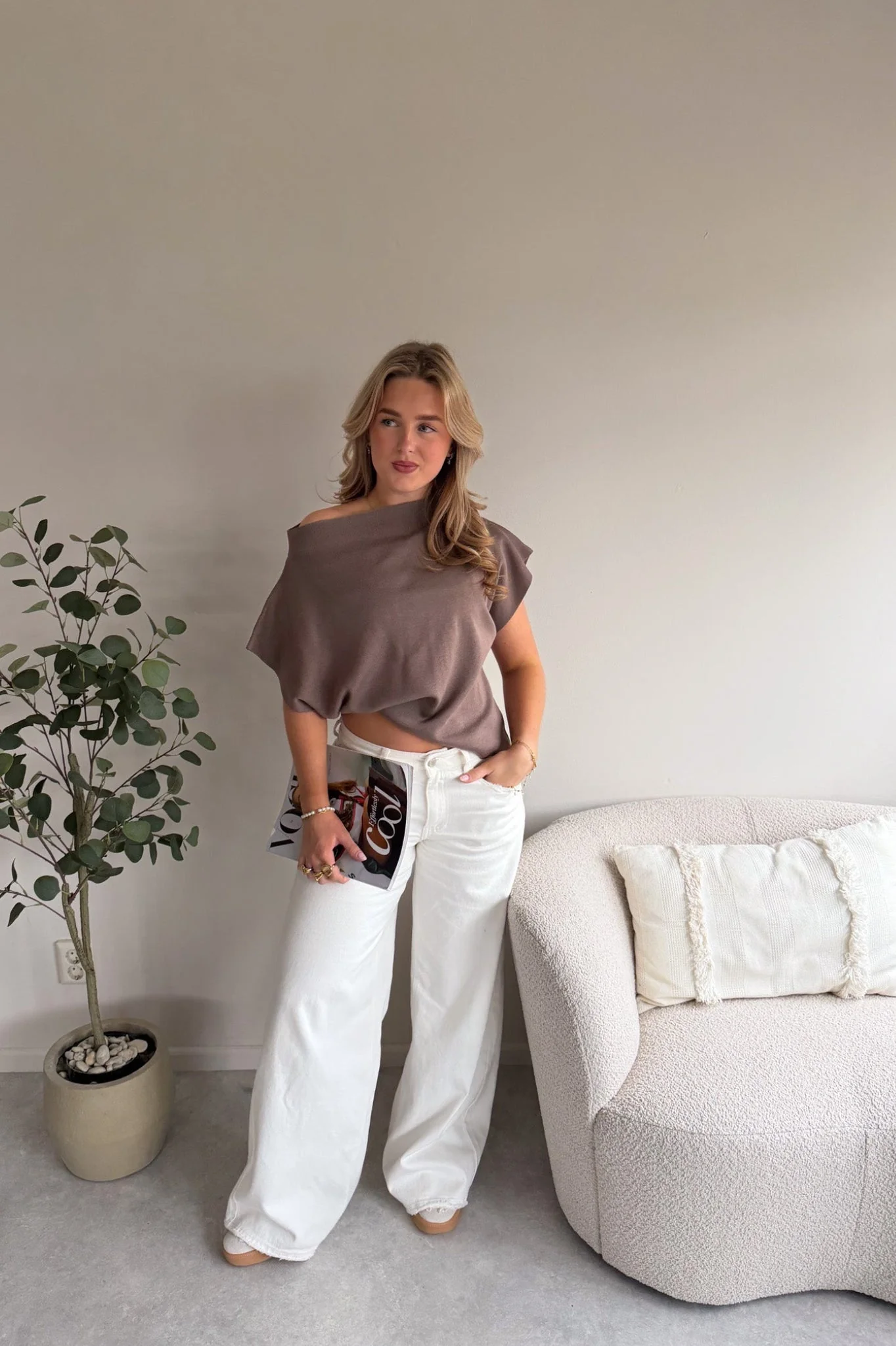 Scandi Minimal Knit - Image 5