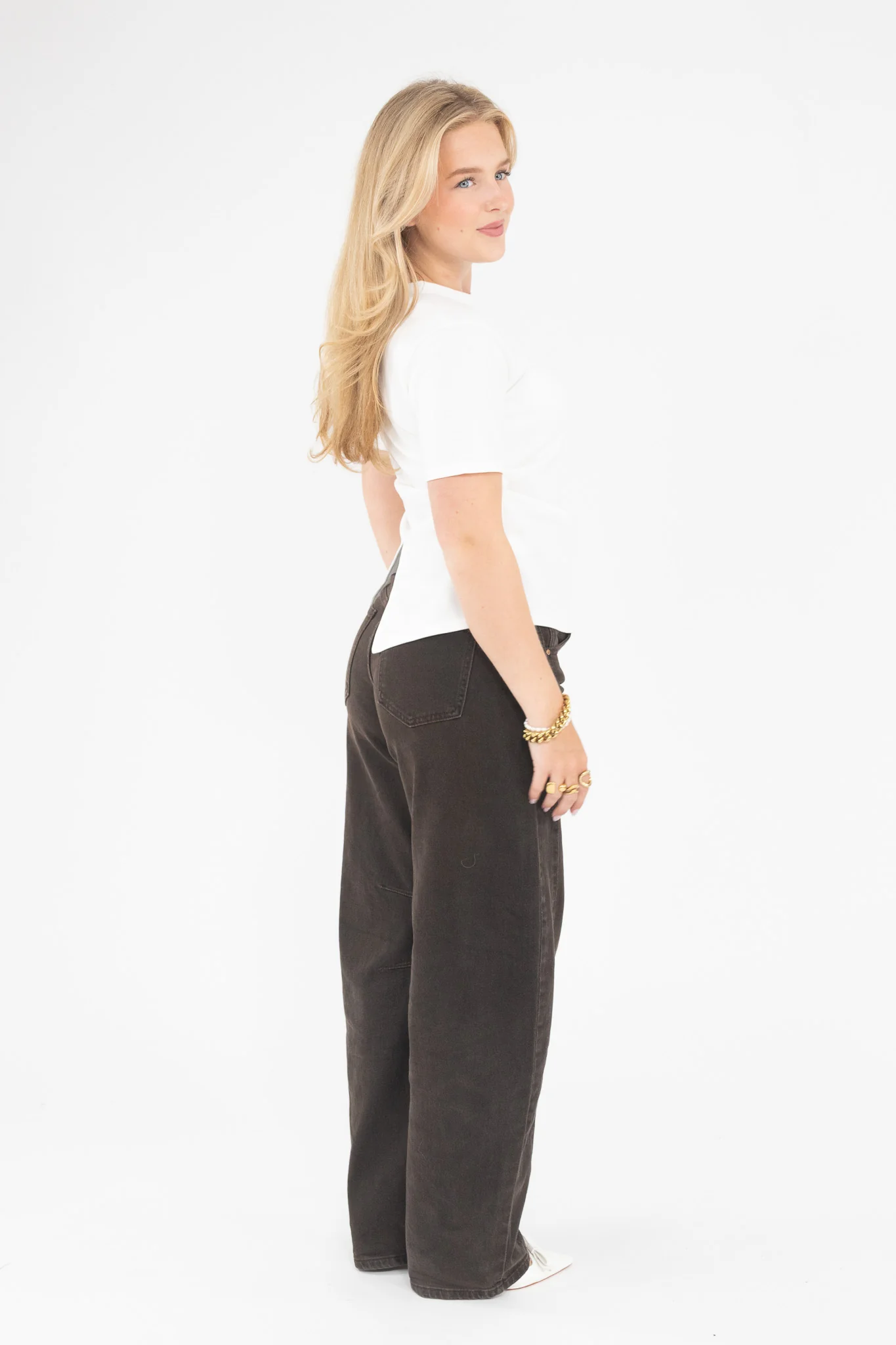 Shaped Basic T-Shirt - Image 20