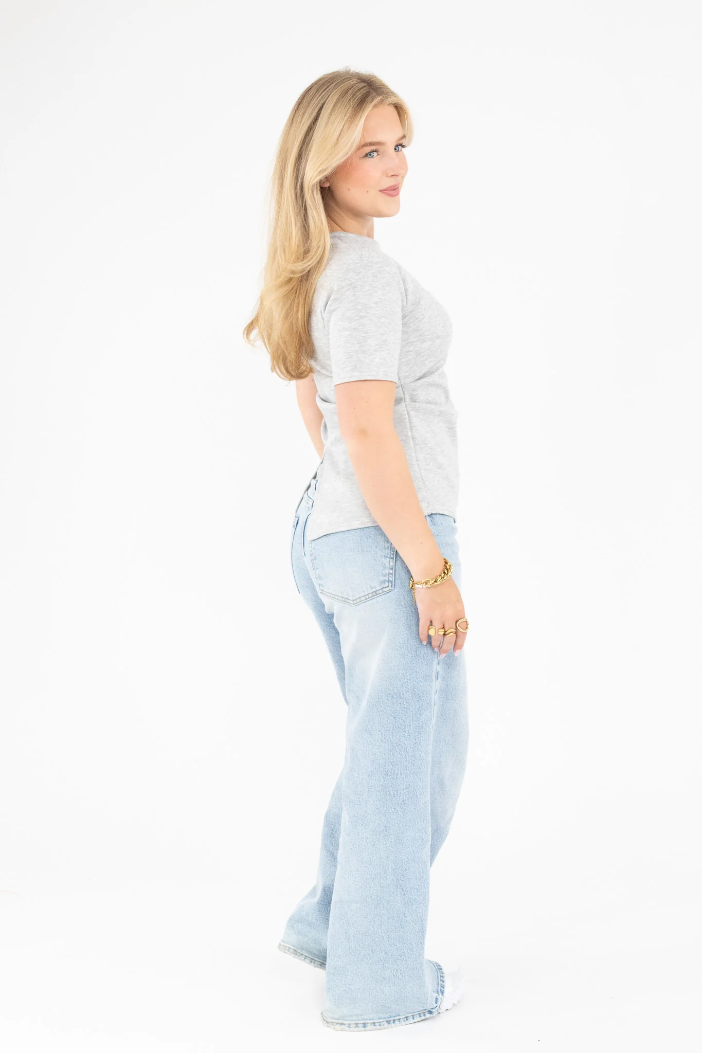Shaped Basic T-Shirt - Image 4