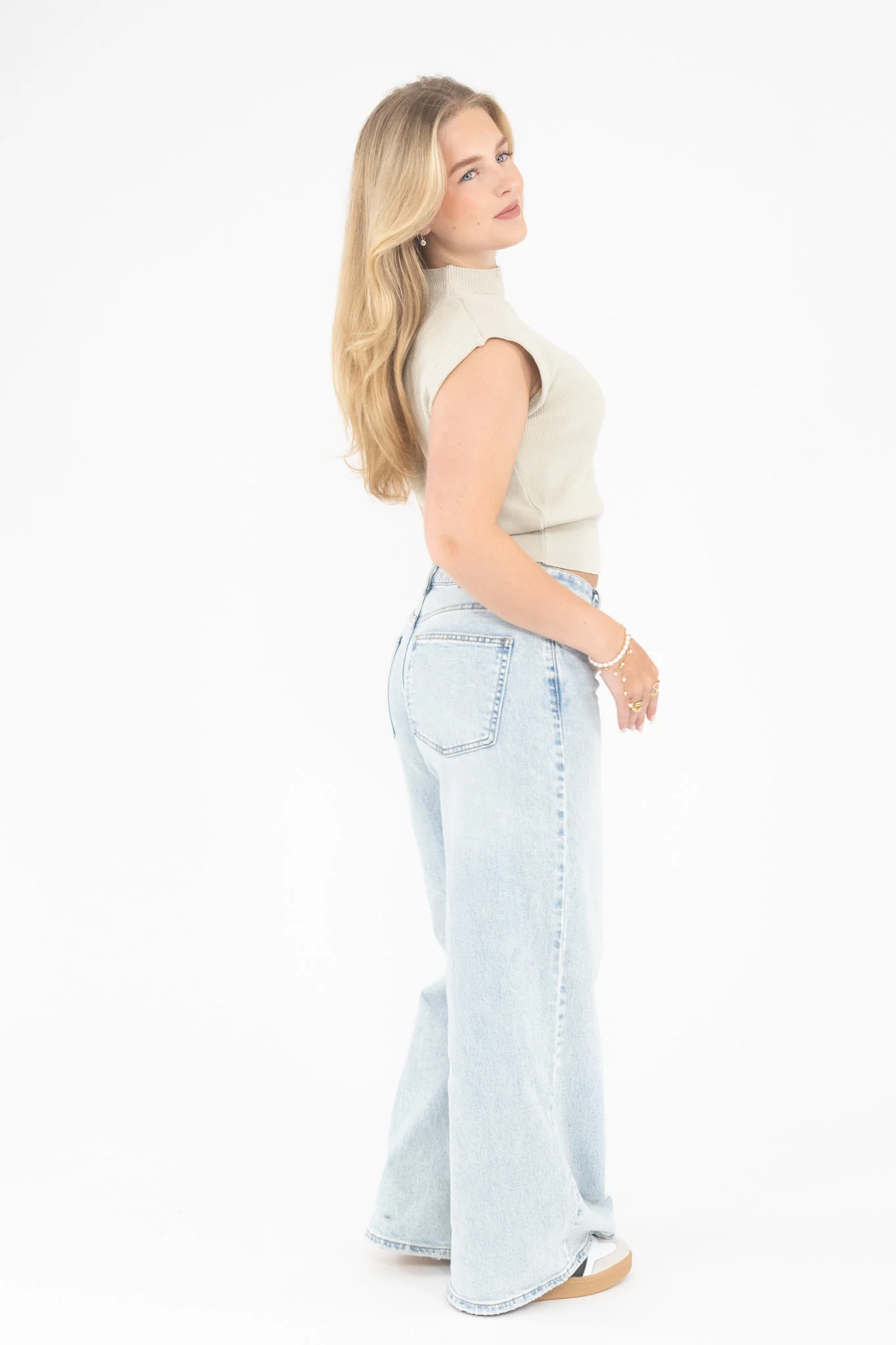 Soft Knit Sleeveless - Image 13