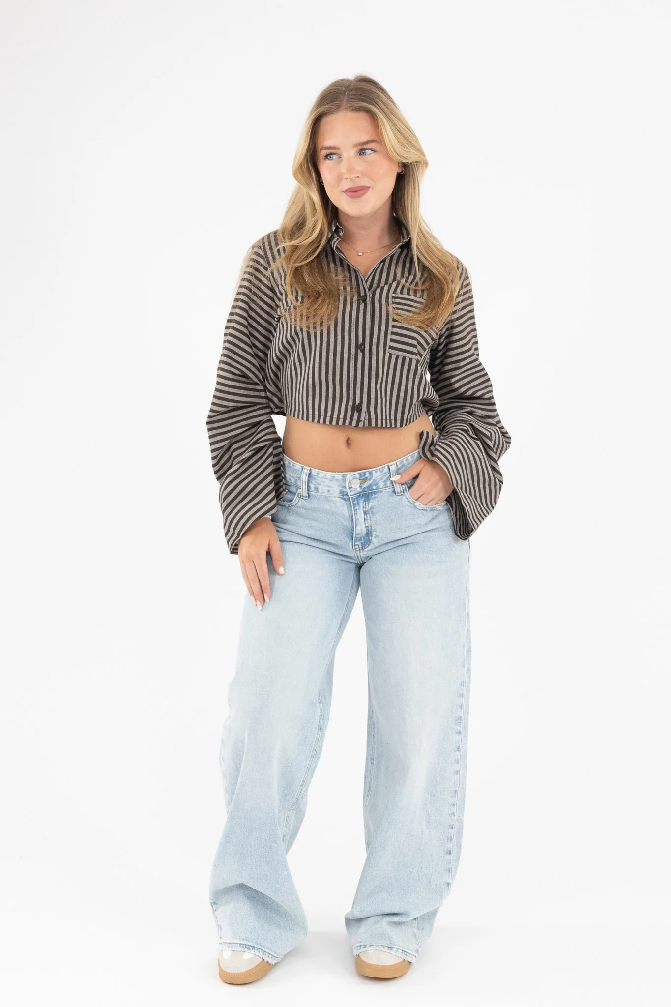 Striped Cropped Blouse - Image 15