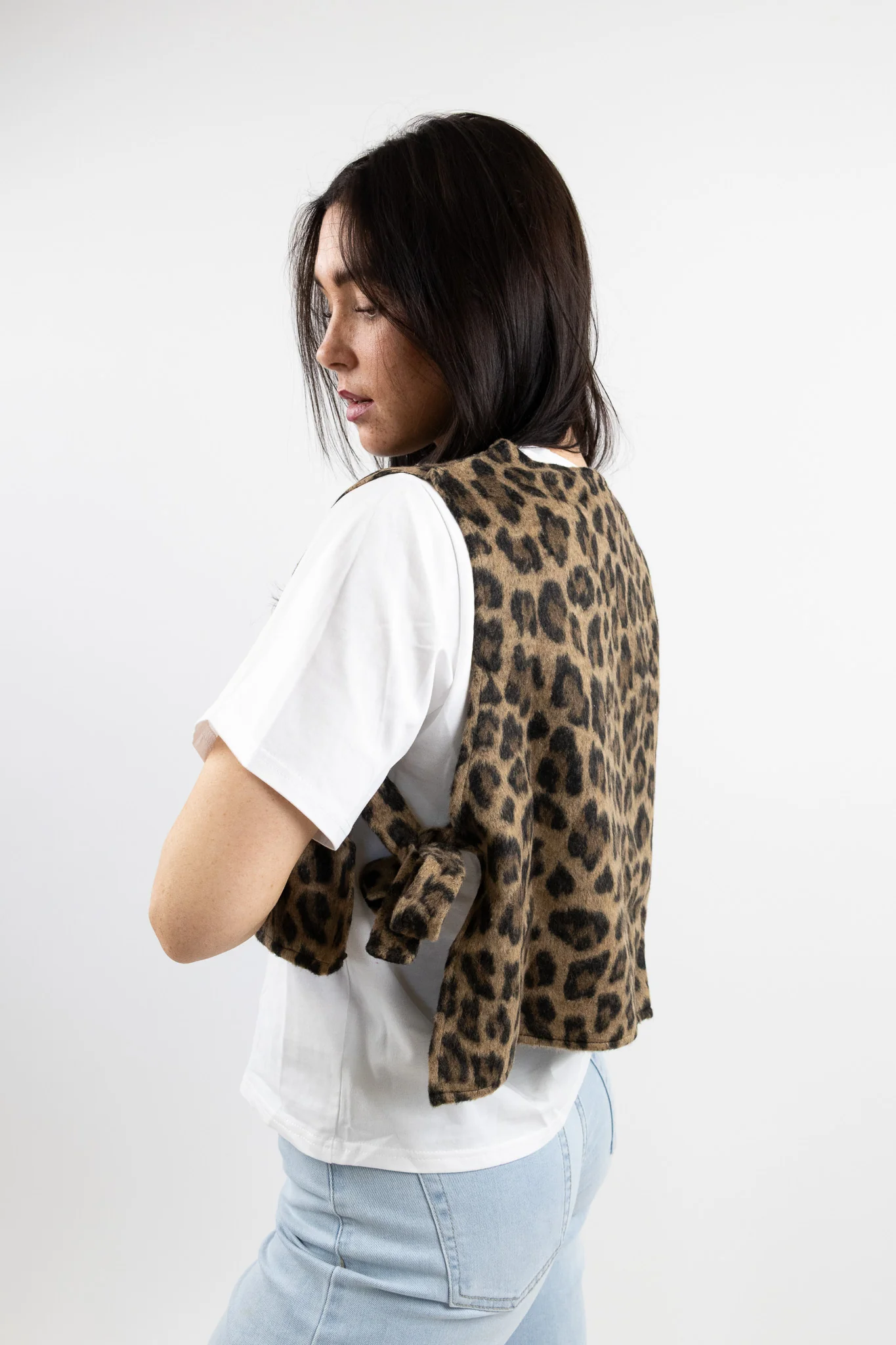 Vivi leopard gilet - Image 3