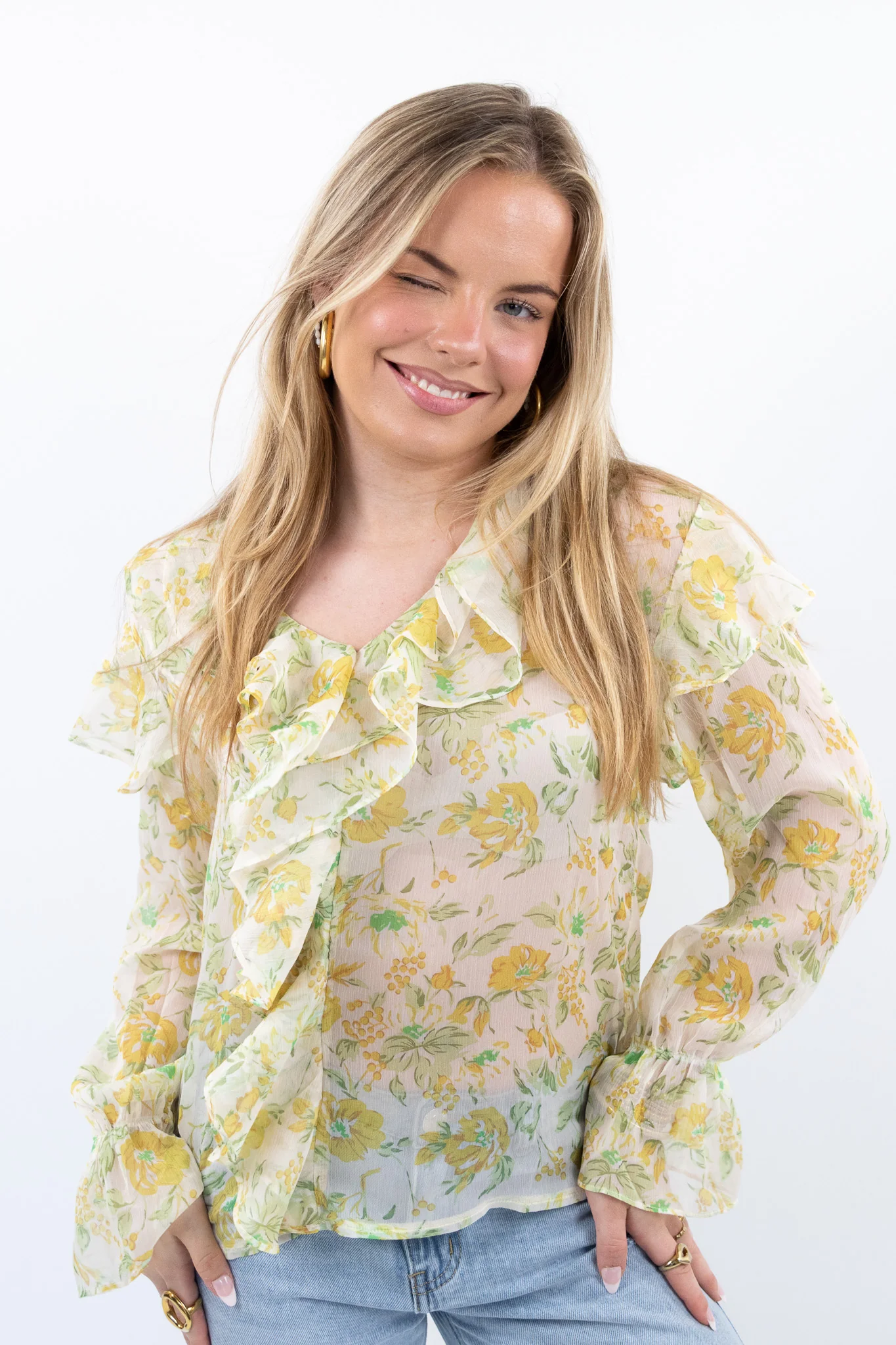 Volant flower blouse - Image 4